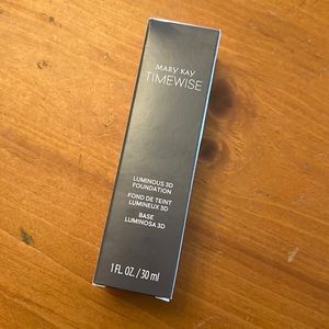 Mary Kay TimeWise® Matte 3D Foundation Color- Beige N 210